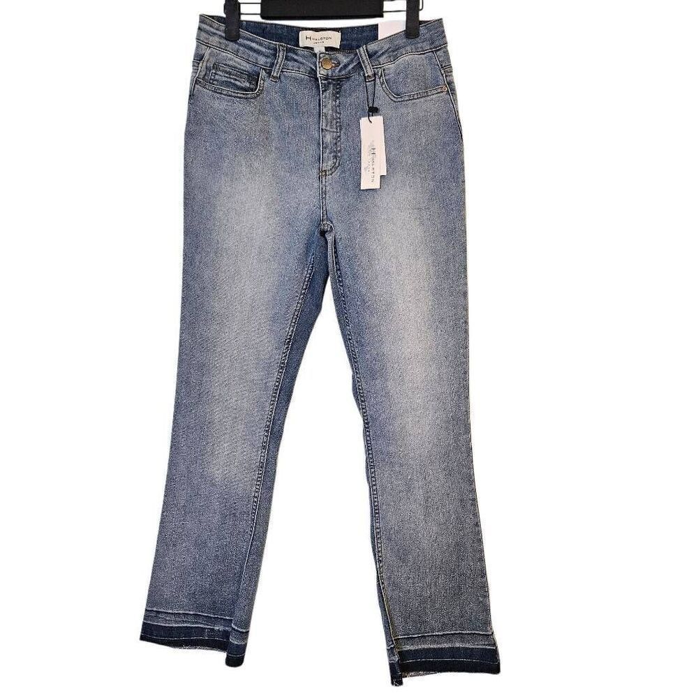 Halston womens jeans, mid rise. Size 10. NWT. #885